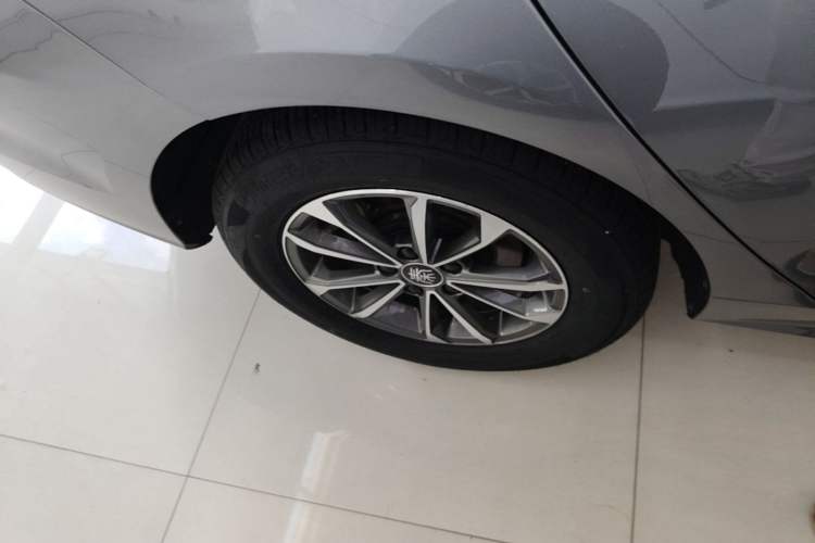 Used BYD Qin PLUS 2024 HONOR Edition DM-i 55KM Leading Model Right Rear Wheel Hub