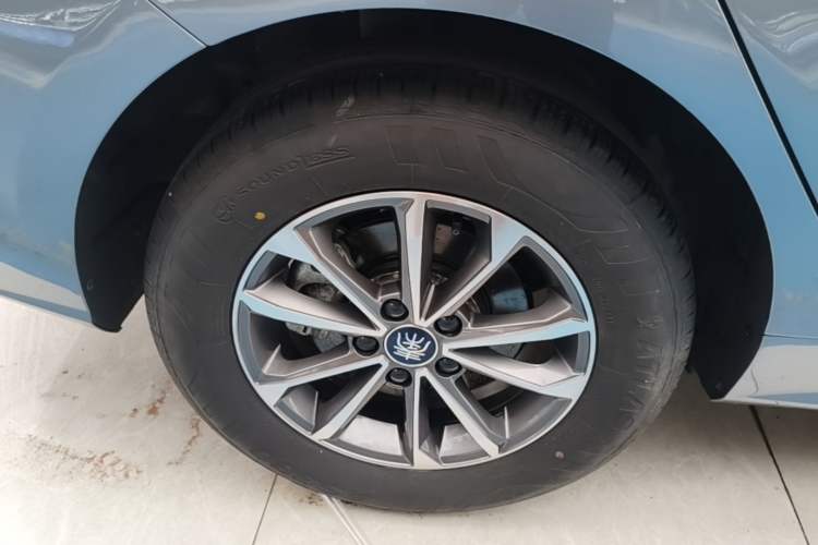 Used BYD Qin PLUS 2024 HONOR Edition DM-i 55KM Leading Model Right Rear Wheel Hub