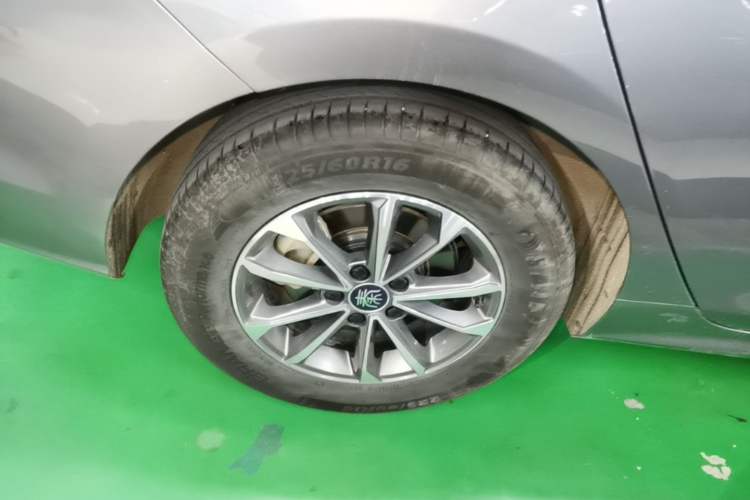 Used BYD Qin PLUS 2024 HONOR Edition DM-i 55KM Leading Model Right Rear Wheel Hub
