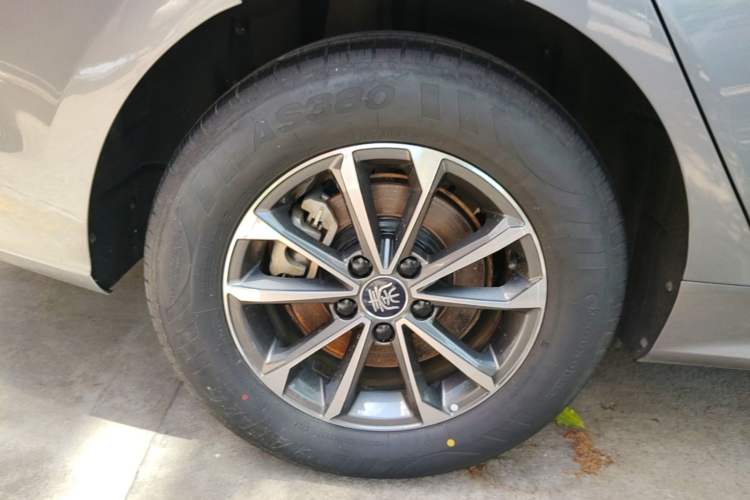 Used BYD Qin PLUS 2024 HONOR Edition DM-i 55KM Leading Model Right Rear Wheel Hub