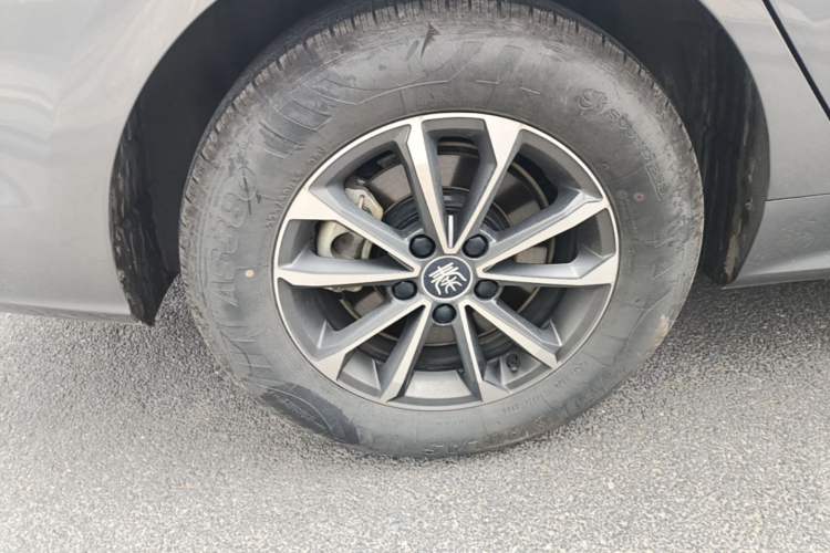 Used BYD Qin PLUS 2024 HONOR Edition DM-i 55KM Leading Model Right Rear Wheel Hub
