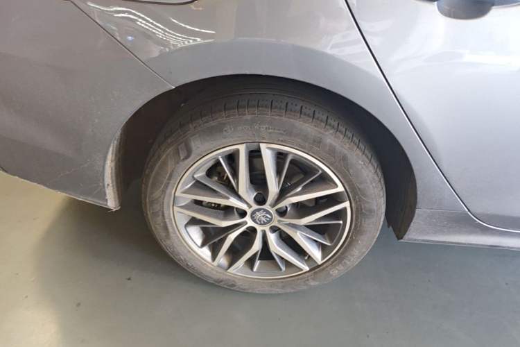 Used BYD Qin PLUS 2024 Honor Edition EV 420KM Leading Model Right Rear Wheel Hub