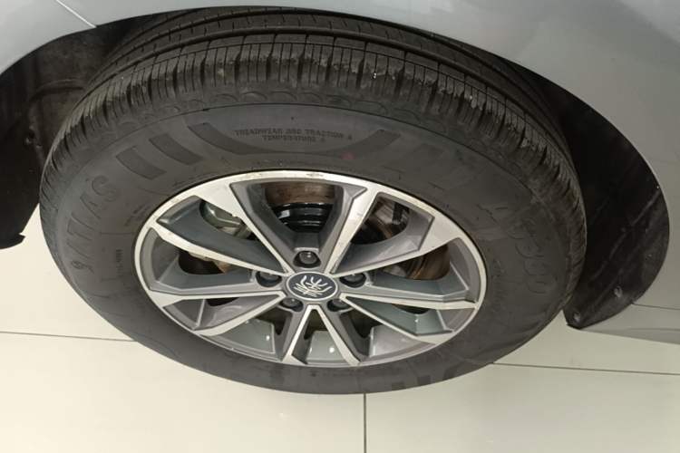 Used BYD Qin PLUS 2024 HONOR Edition DM-i 55KM Leading Model Right Rear Wheel Hub