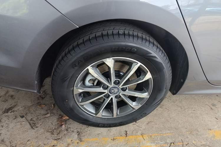 Used BYD Qin PLUS 2024 HONOR Edition DM-i 55KM Leading Model Right Rear Wheel Hub