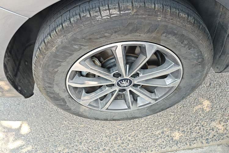 Used BYD Qin PLUS 2024 HONOR Edition DM-i 55KM Leading Model Right Rear Wheel Hub