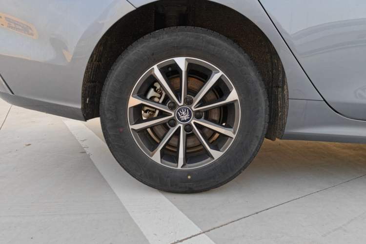 Used BYD Qin PLUS 2024 HONOR Edition DM-i 55KM Leading Model Right Rear Wheel Hub