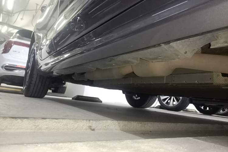 Used BYD Qin PLUS 2024 HONOR Edition DM-i 55KM Leading Model Right Side Sill