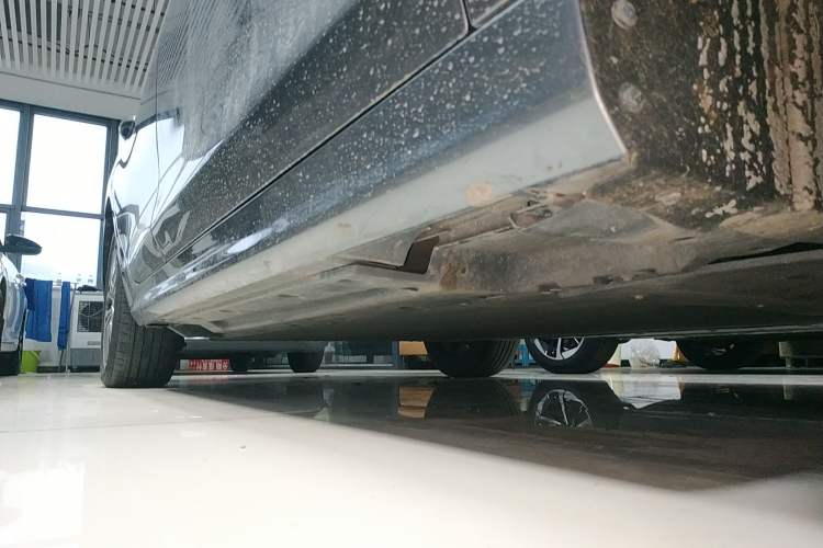 Used BYD Qin PLUS 2024 Honor Edition EV 510KM Beyond Model Right Side Sill