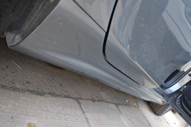Used BYD Qin PLUS 2024 HONOR Edition DM-i 55KM Leading Model Right Side Sill