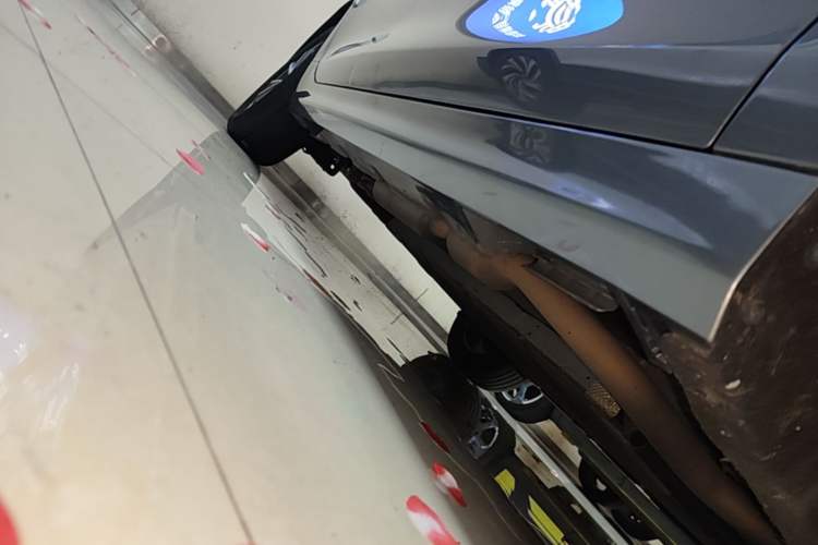 Used BYD Qin PLUS 2024 HONOR Edition DM-i 55KM Leading Model Right Side Sill