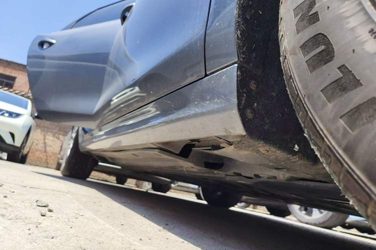Used BYD Qin PLUS 2024 Honor Edition EV 420KM Beyond Model Right Side Sill