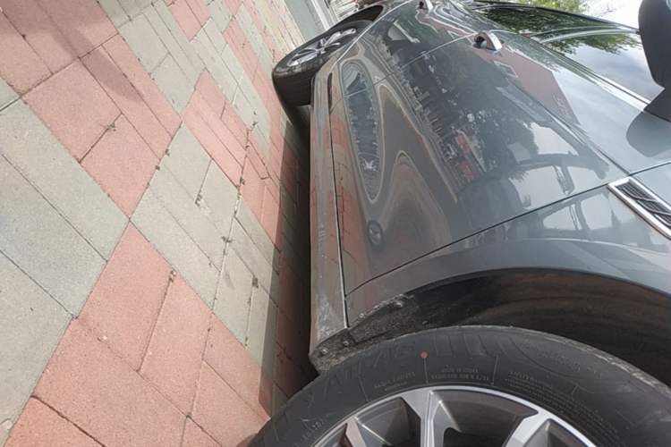 Used BYD Qin PLUS 2024 HONOR Edition DM-i 55KM Leading Model Right Side Sill