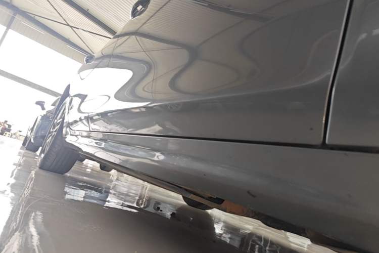 Used BYD Qin PLUS 2024 Honor Edition EV 510KM Leading Model Right Side Sill