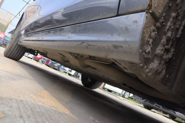 Used BYD Qin PLUS 2024 HONOR Edition DM-i 55KM Leading Model Right Side Sill
