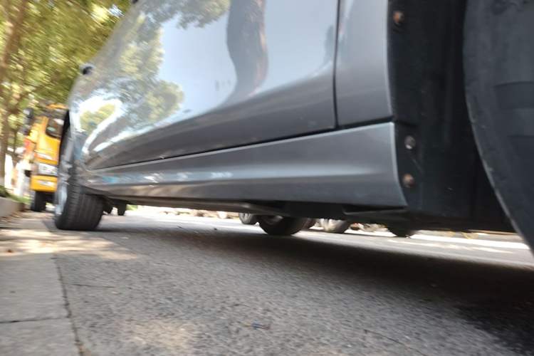 Used BYD Qin PLUS 2024 Honor Edition EV 510KM Beyond Model Right Side Sill