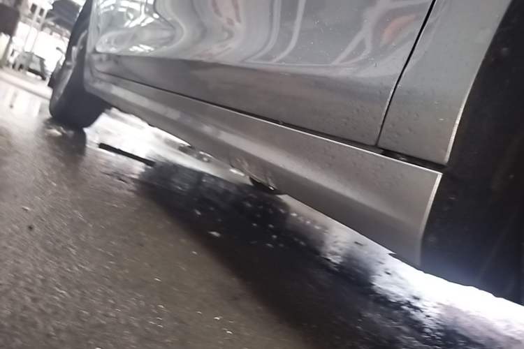 Used BYD Qin PLUS 2024 HONOR Edition DM-i 55KM Leading Model Right Side Sill