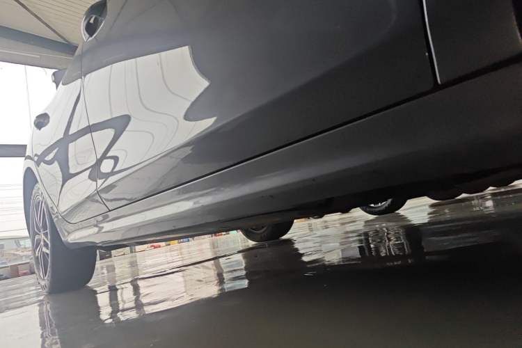 Used BYD Qin PLUS 2024 Honor Edition EV 510KM Leading Model Right Side Sill