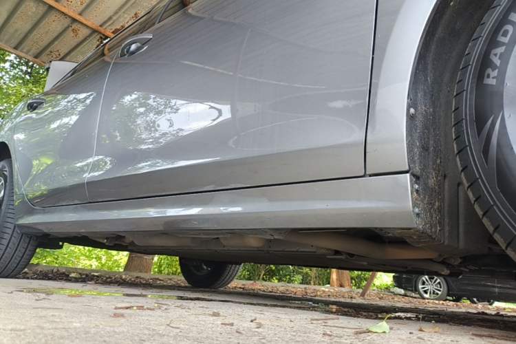Used BYD Qin PLUS 2024 HONOR Edition DM-i 55KM Leading Model Right Side Sill