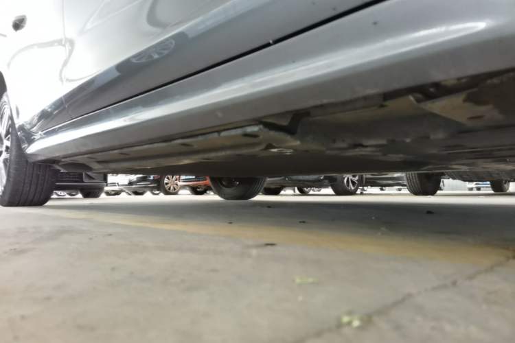 Used BYD Qin PLUS 2024 Honor Edition EV 420KM Beyond Model Right Side Sill