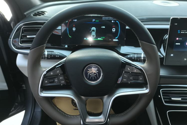 Used BYD Qin PLUS 2024 Honor Edition EV 510KM Beyond Model Steering Wheel