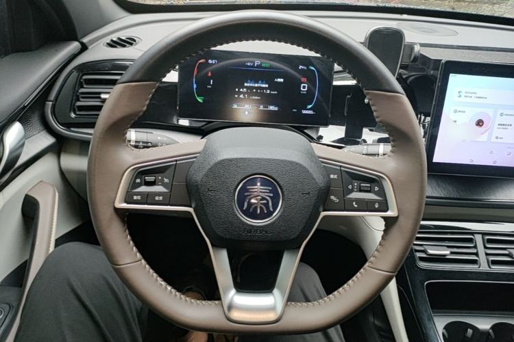 Used BYD Qin PLUS 2024 HONOR Edition DM-i 55KM Leading Model Steering Wheel