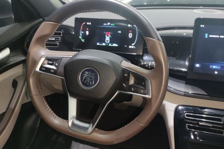 Used BYD Qin PLUS 2024 HONOR Edition DM-i 55KM Leading Model Steering Wheel