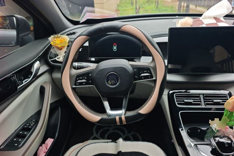 Used BYD Qin PLUS 2024 HONOR Edition DM-i 120KM Beyond Model Steering Wheel