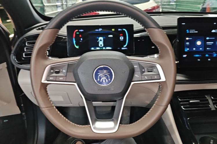 Used BYD Qin PLUS 2024 HONOR Edition DM-i 55KM Leading Model Steering Wheel