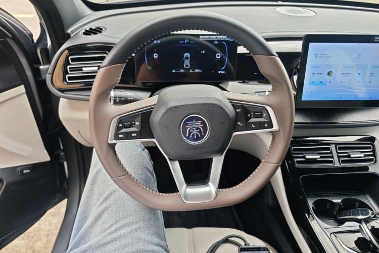 Used BYD Qin PLUS 2024 HONOR Edition DM-i 55KM Leading Model Steering Wheel