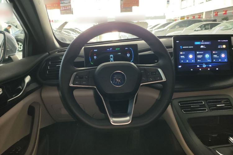 Used BYD Qin PLUS 2024 HONOR Edition DM-i 55KM Leading Model Steering Wheel