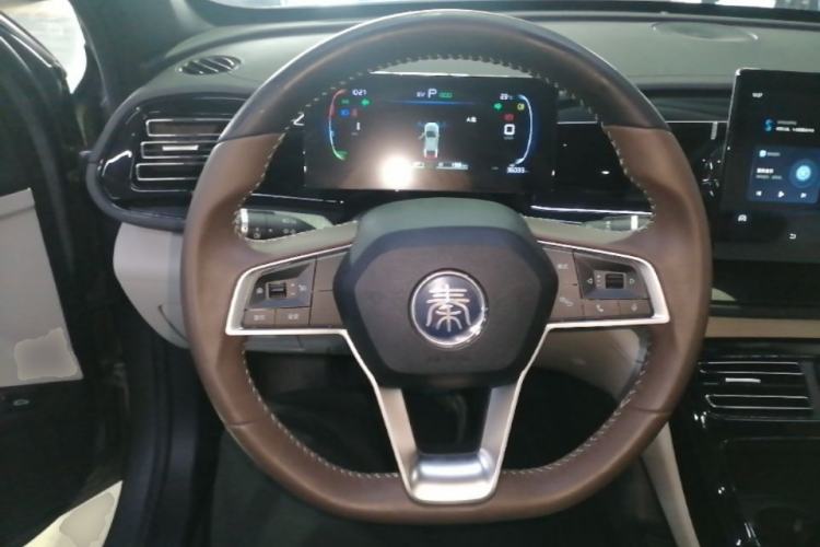 Used BYD Qin PLUS 2024 HONOR Edition DM-i 55KM Leading Model Steering Wheel