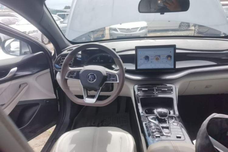 Used BYD Qin PLUS 2024 HONOR Edition DM-i 55KM Leading Model Steering Wheel