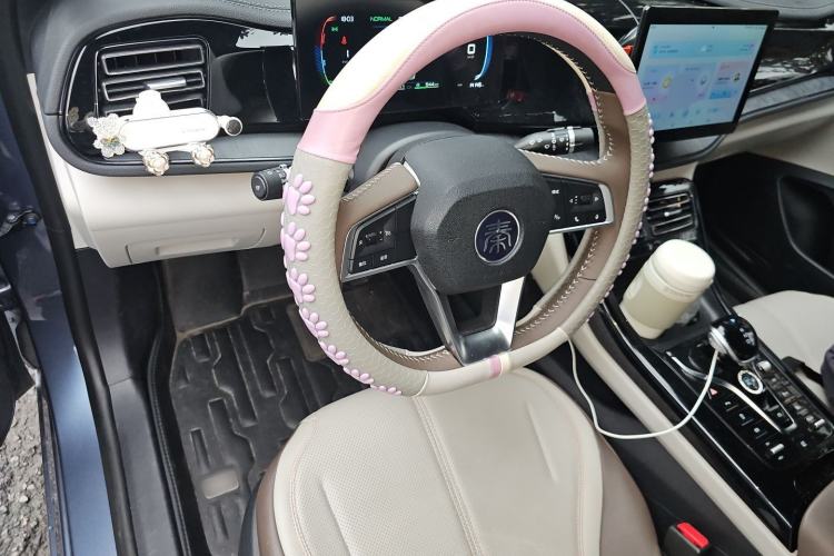 Used BYD Qin PLUS 2024 HONOR Edition DM-i 55KM Leading Model Steering Wheel