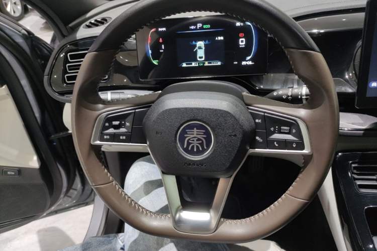 Used BYD Qin PLUS 2024 HONOR Edition DM-i 55KM Leading Model Steering Wheel