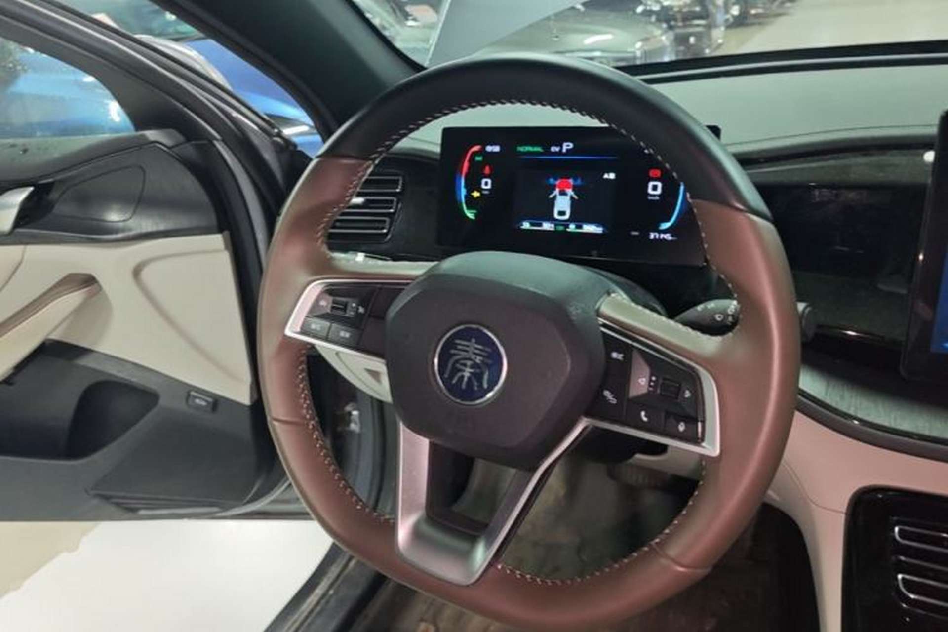 Used BYD Qin PLUS 2024 HONOR Edition DM-i 55KM Leading Model Steering Wheel