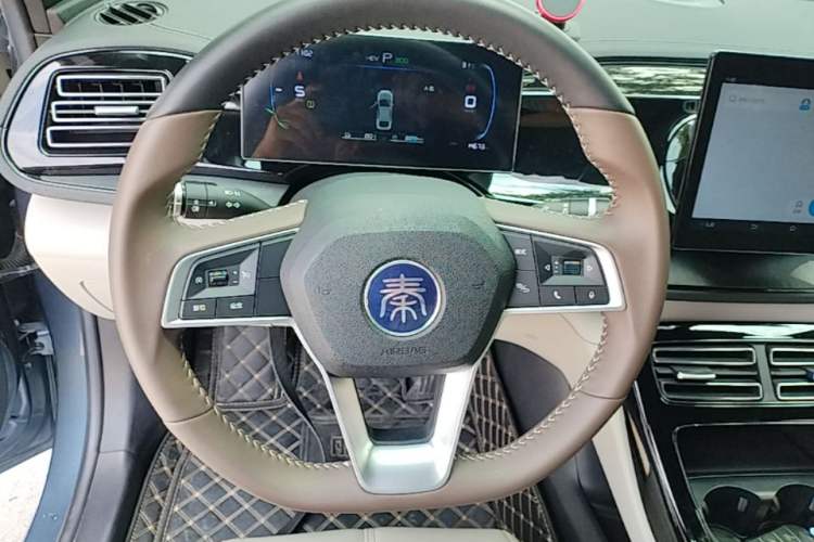 Used BYD Qin PLUS 2024 HONOR Edition DM-i 55KM Leading Model Steering Wheel