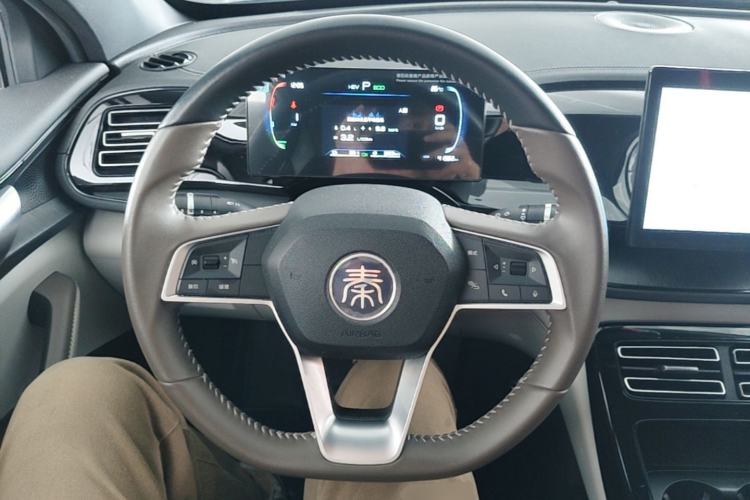 Used BYD Qin PLUS 2024 HONOR Edition DM-i 55KM Leading Model Steering Wheel