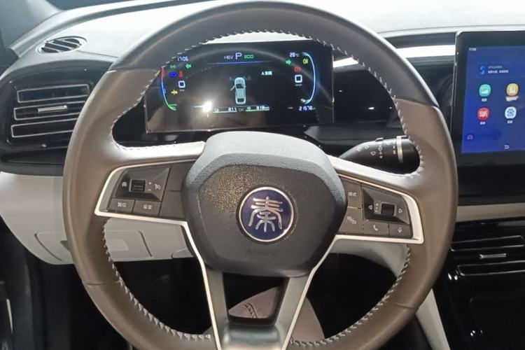 Used BYD Qin PLUS 2024 HONOR Edition DM-i 55KM Leading Model Steering Wheel