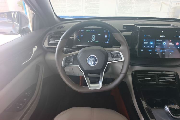 Used BYD Qin PLUS 2024 HONOR Edition DM-i 55KM Leading Model Steering Wheel