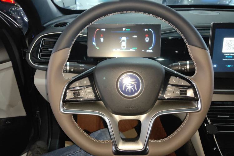 Used BYD Qin PLUS 2024 Honor Edition EV 510KM Excellence Model Steering Wheel