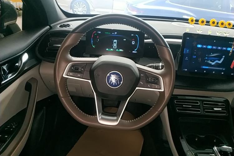 Used BYD Qin PLUS 2024 HONOR Edition DM-i 55KM Leading Model Steering Wheel