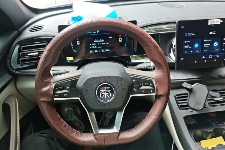 Used BYD Qin PLUS 2024 HONOR Edition DM-i 55KM Leading Model Steering Wheel