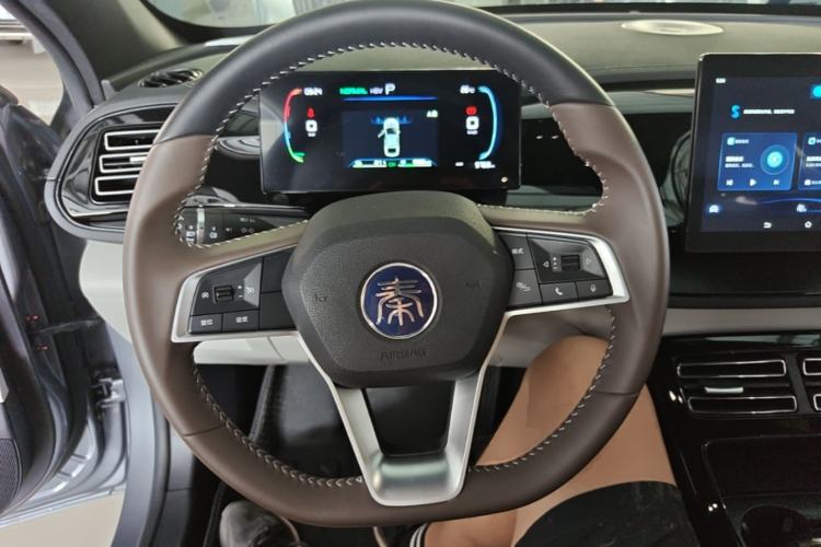 Used BYD Qin PLUS 2024 HONOR Edition DM-i 55KM Leading Model Steering Wheel