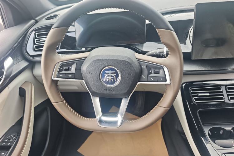 Used BYD Qin PLUS 2024 HONOR Edition DM-i 55KM Leading Model Steering Wheel