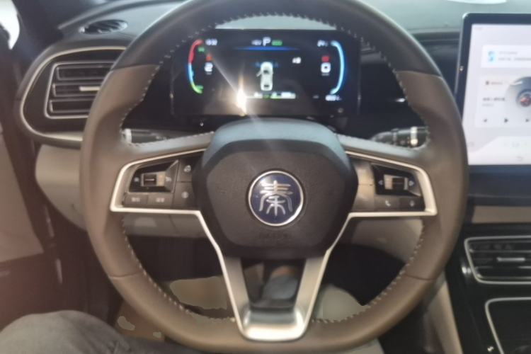 Used BYD Qin PLUS 2024 HONOR Edition DM-i 120KM Beyond Model Steering Wheel