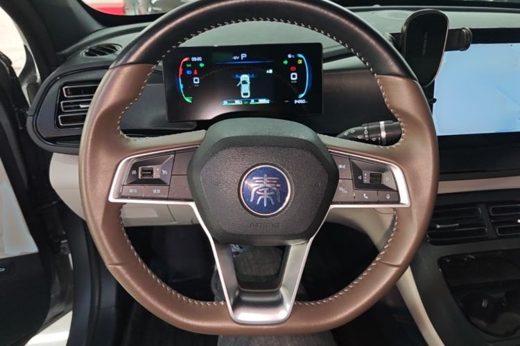 Used BYD Qin PLUS 2024 HONOR Edition DM-i 55KM Leading Model Steering Wheel