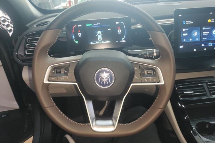 Used BYD Qin PLUS 2024 HONOR Edition DM-i 55KM Leading Model Steering Wheel