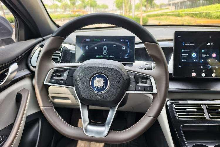 Used BYD Qin PLUS 2024 HONOR Edition DM-i 55KM Leading Model Steering Wheel