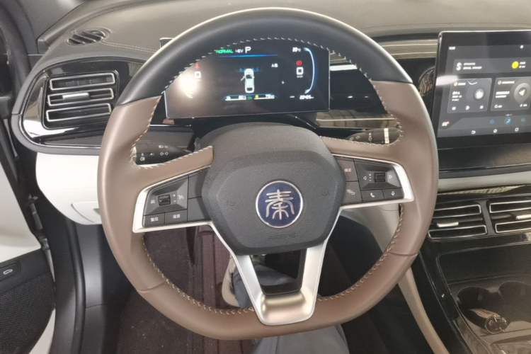 Used BYD Qin PLUS 2024 HONOR Edition DM-i 55KM Leading Model Steering Wheel