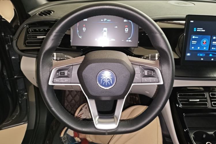 Used BYD Qin PLUS 2024 HONOR Edition DM-i 55KM Leading Model Steering Wheel